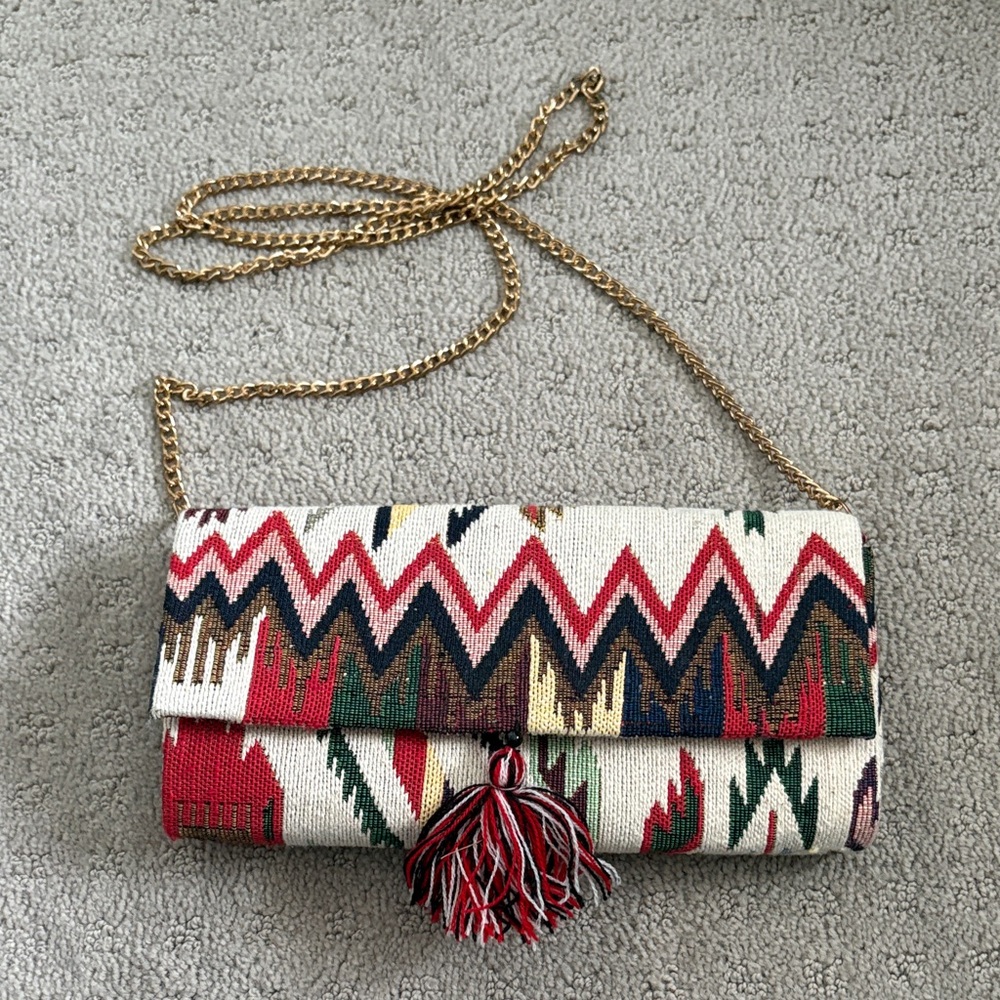 Colorful Zigzag Pattern Clutch Bag